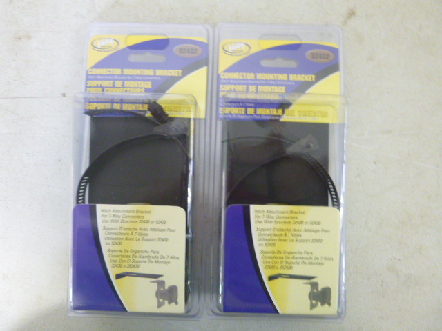 lot 79 image: 2 Valley Connector Mounting Bracket for 7 Way Connectors