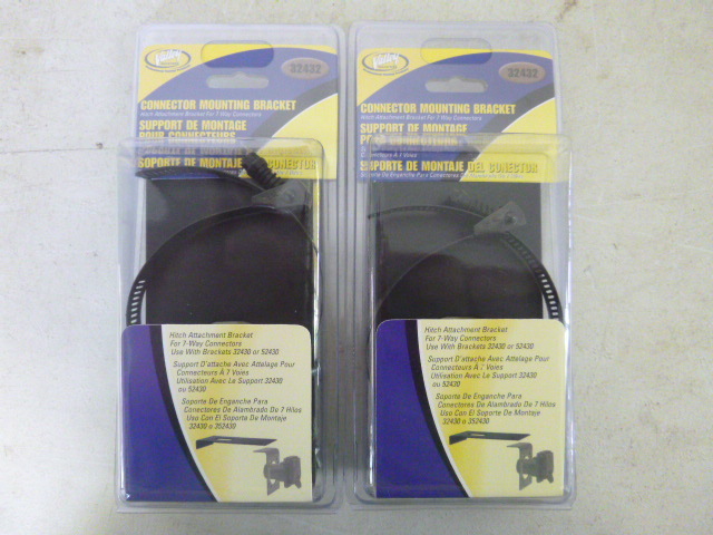 lot 81 image: 2 Valley Connector Mounting Bracket for 7 Way Connectors