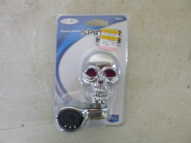 lot 132 image: Skull Steering Knob