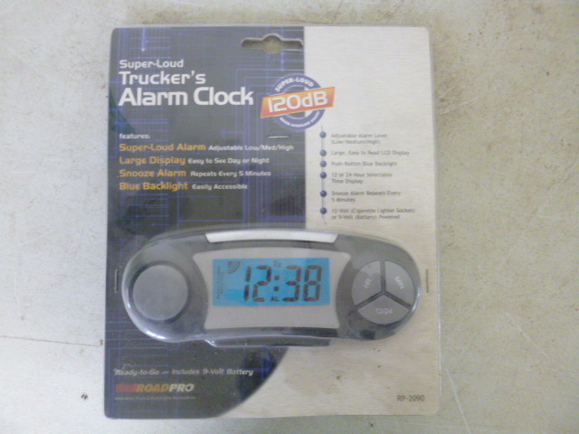 lot 134 image: Road Pro Truckers Alarm Clock