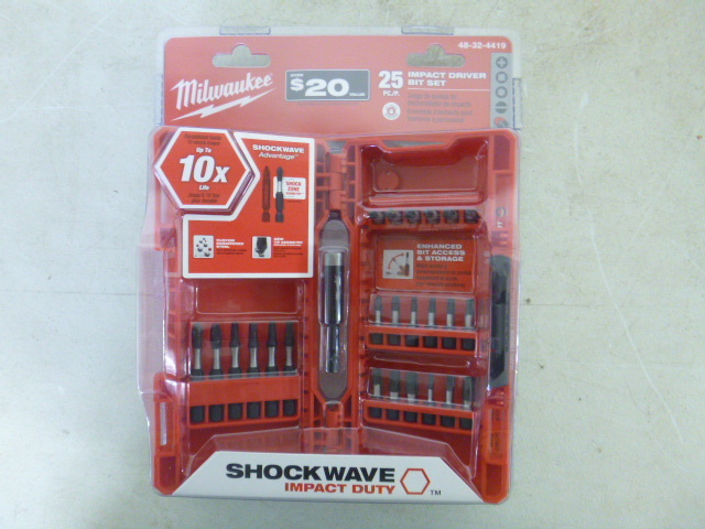 lot 171 image: Milwaukee 25 Piece Impact Driver Bit Set