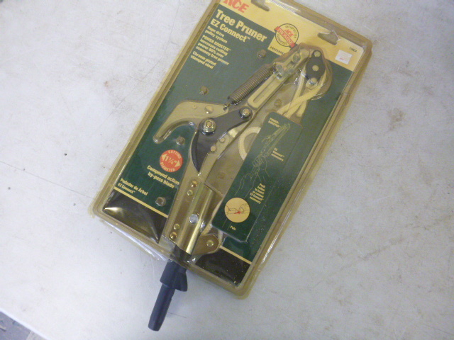 lot 205 image: ACE Tree Pruner
