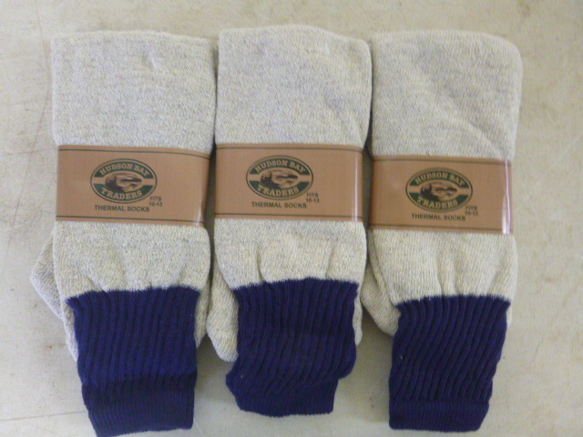 lot 233 image: 3 Pair of Hudson Bay Traders Thermal Socks