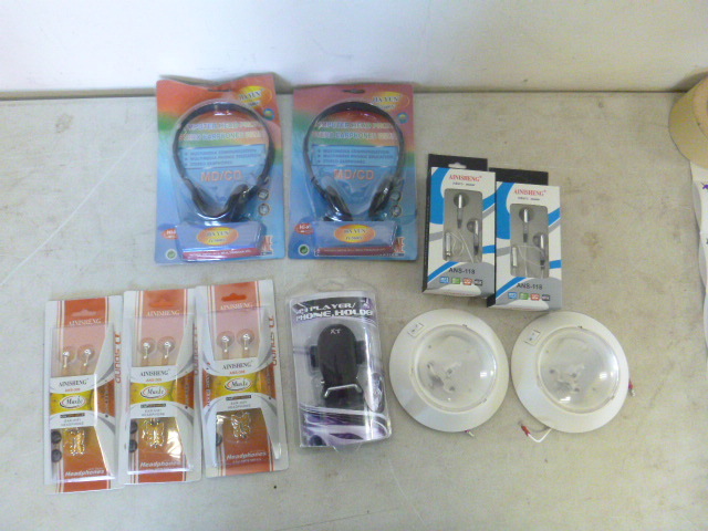 lot 276 image: Miscellaneous Electronics