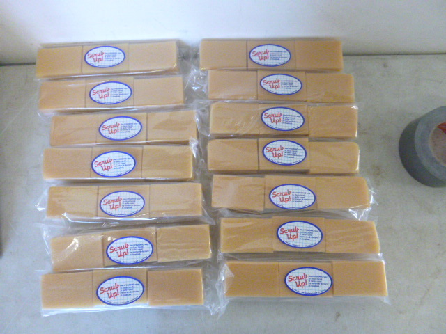 lot 291 image: 14 Packs of Sponge Brushes