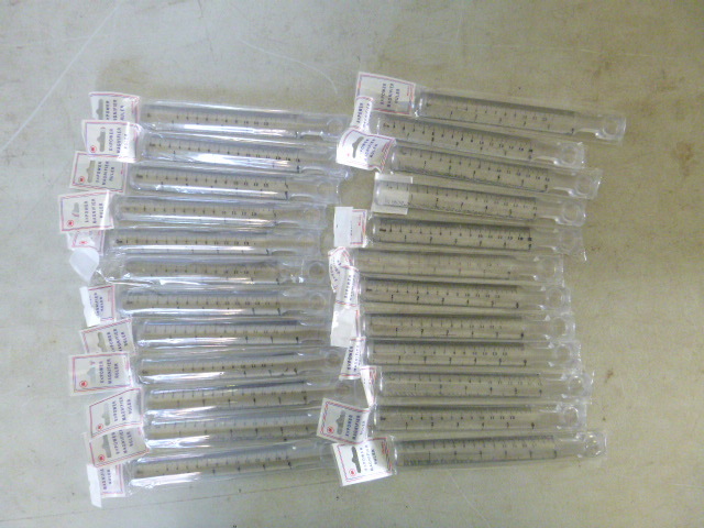 lot 343 image: 24 PTC 8X Power Magnifier Rulers