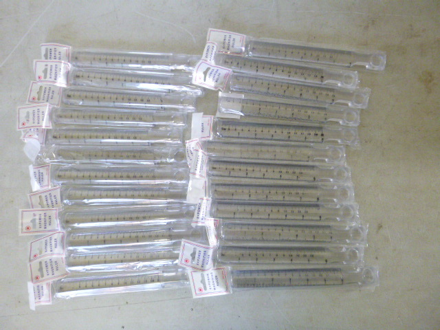 lot 344 image: 24 PTC 8X Power Magnifier Rulers