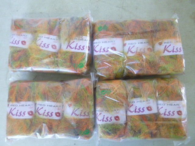 lot 362 image: 4 Packs of Red Heart Kiss Yarn