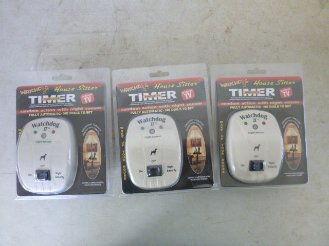 lot 385 image: 3 Watchdog House Sitter Timer