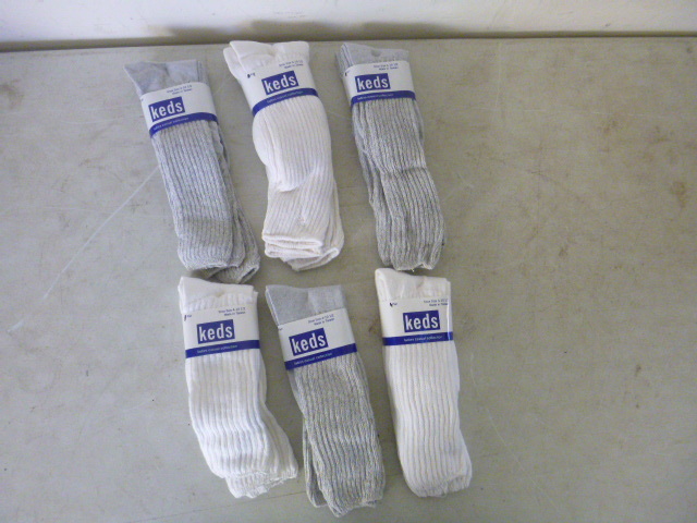 lot 388 image: 12 Pair of Keds Socks