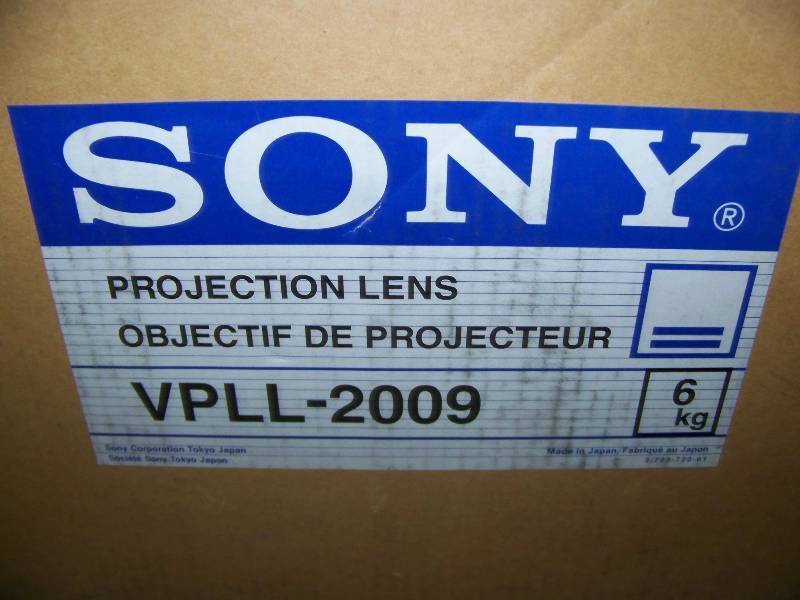 lot 78 image: Sony, VPLL-2009, Projection Lens - BRAND NEW in Original Box