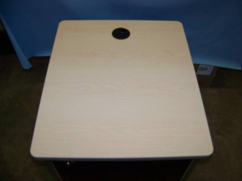 lot 84 image: Small  Compact, Light Oak Finish, Computer  Audio  Video Equipment Rack on Wheels