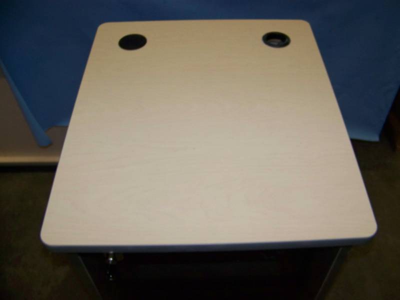lot 82 image: Mid-Sized, Light Oak Finish, Computer  Audio  Video Equipment Rack on Wheels with Lockable Front Door and Back Panel