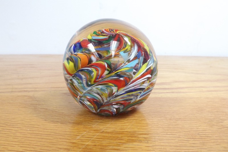 lot 32 image: Vintage Murano Blown Glass Paperweight