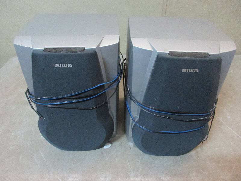 2- Aiwa speakers