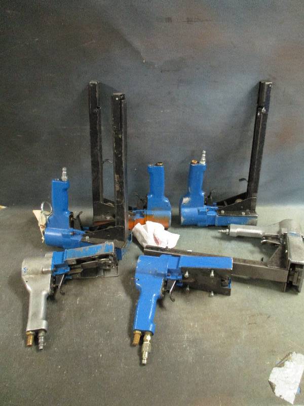 Pneumatic BoxCarton Stapler