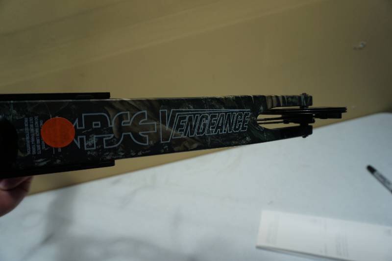 lot 14 image: PSE Model Vengence NRG Compound Bow
