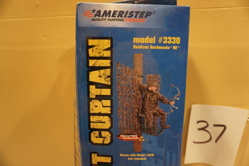 lot 37 image: Ameristep Model 3330 Real Tree Design Deer Stand Concealment Curtain
