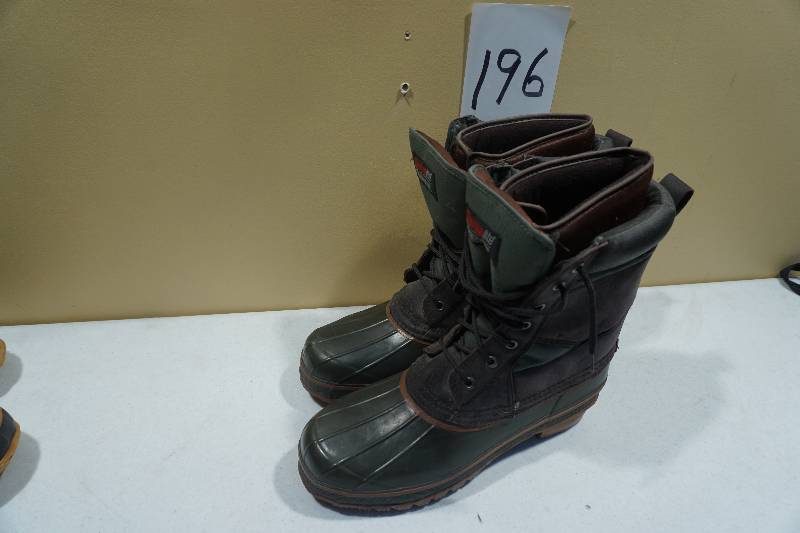 lot 196 image: Thermalite Pack Boot
