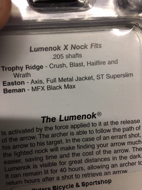 lot 155 image: 3 Packs Burt Coyote Lumenock Lighted X Nock Arrow Nocks In Red