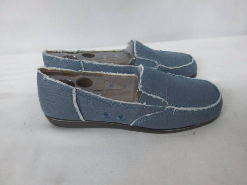 lot 66 image: Aerosoles Womens Solitaire Casual Shoe