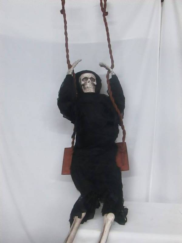 lot 96 image: 60 Reaper on Swing