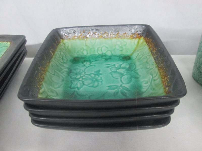 McLeland Design 16 pc Reactive Glaze Stoneware Dinnerware Set 