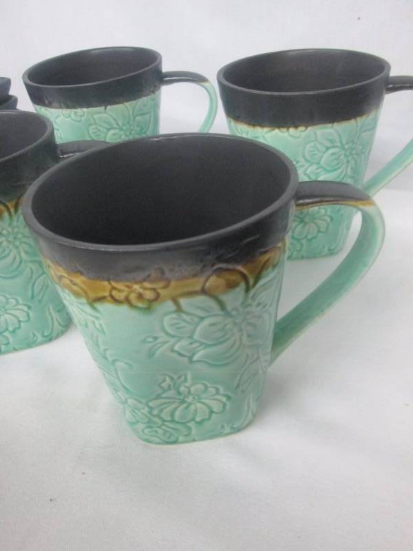 McLeland Design 16 pc Reactive Glaze Stoneware Dinnerware Set 