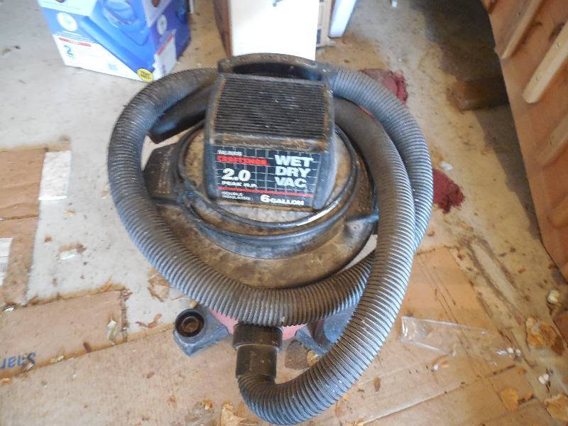 lot 41 image: WETDRY VACUUM