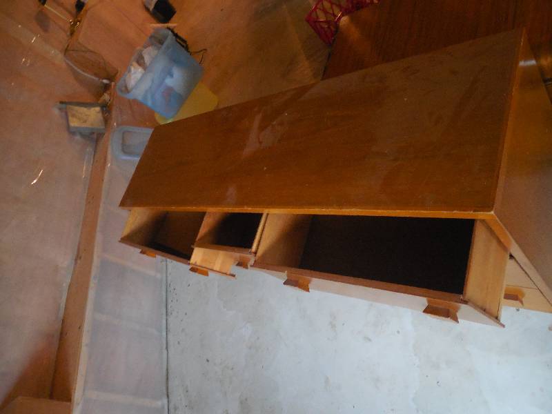 lot 44 image: 9 DRAWER DRESSER