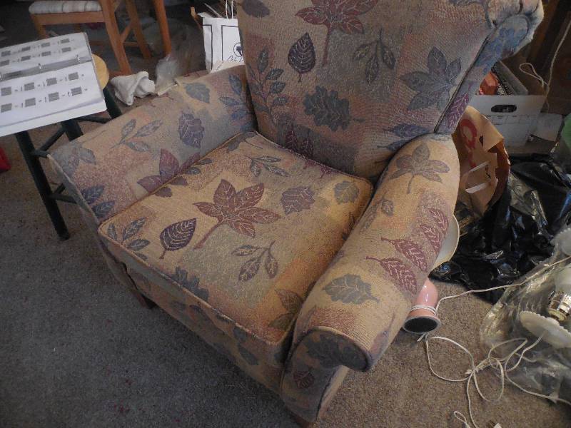 lot 68 image: CHAIR AND FOOT REST