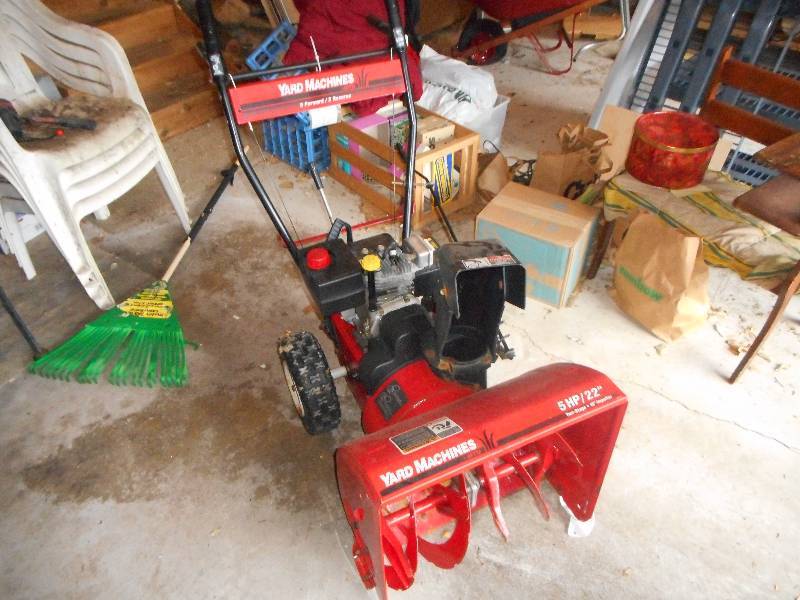 Yard machines 5hp online 22 snowblower