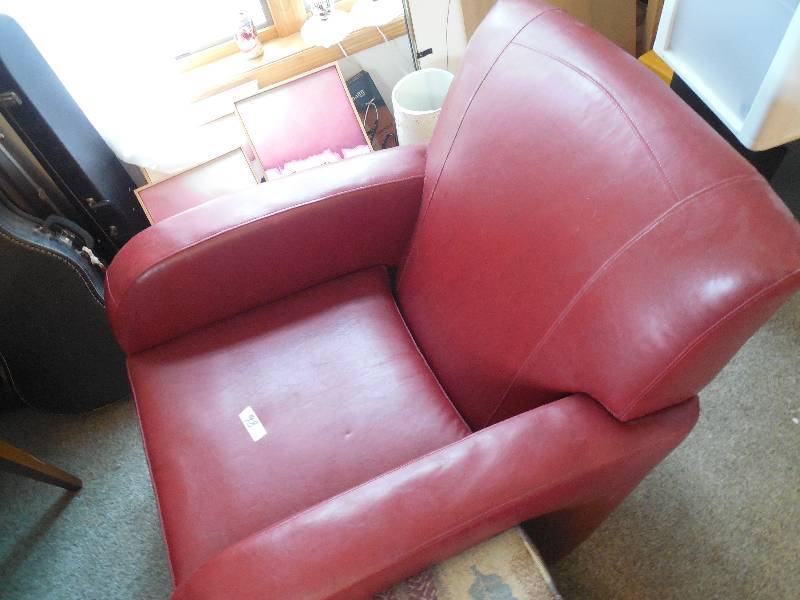 lot 98 image: LEATHER ROCKING CHAIR