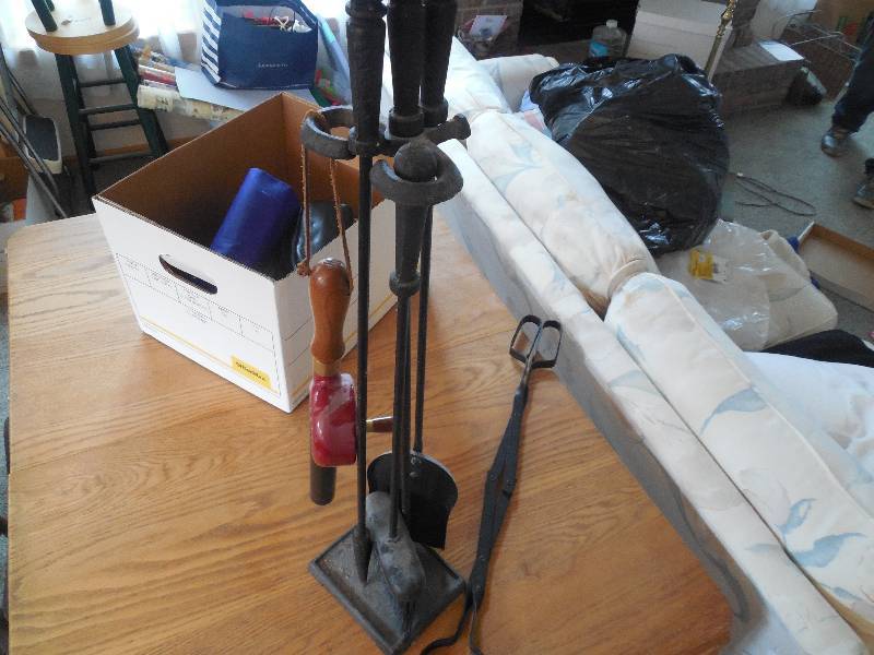 lot 99 image: FIRE PIT TOOLS