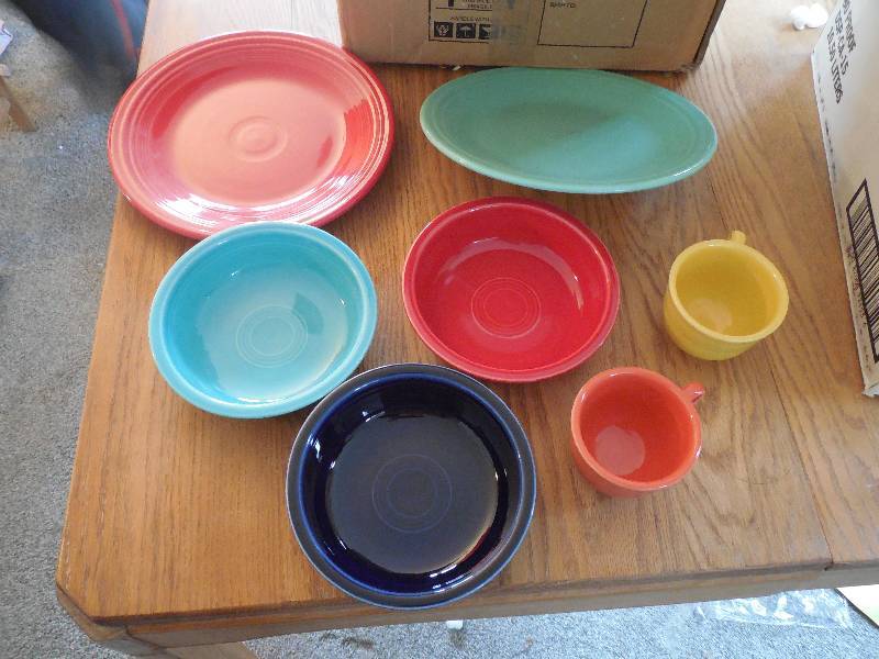 lot 105 image: 20 PIECE COOKWARE SET