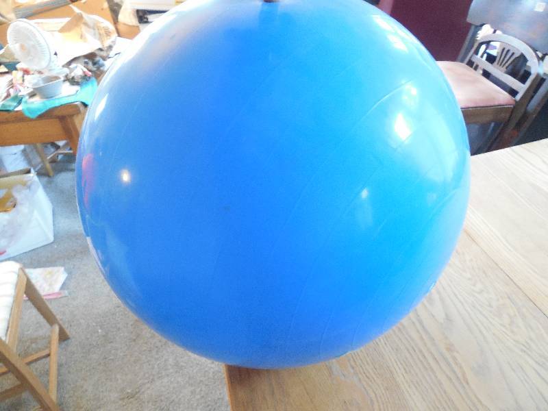 lot 108 image: MEDICINE BALL