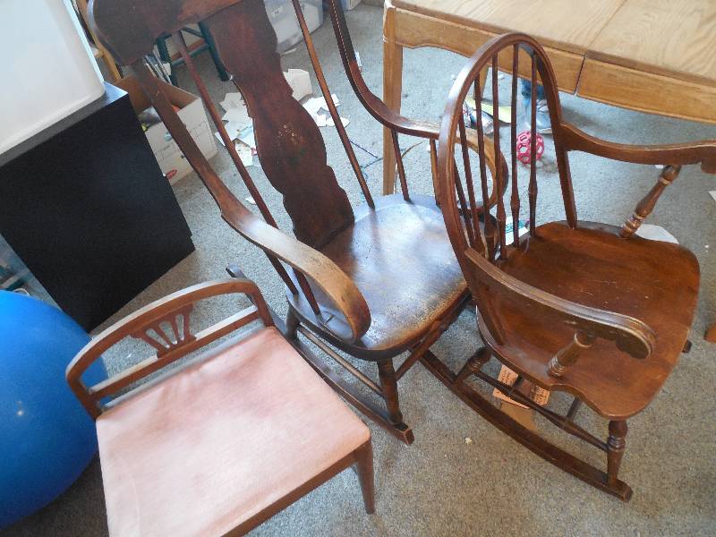 lot 109 image: (3) CHAIRS