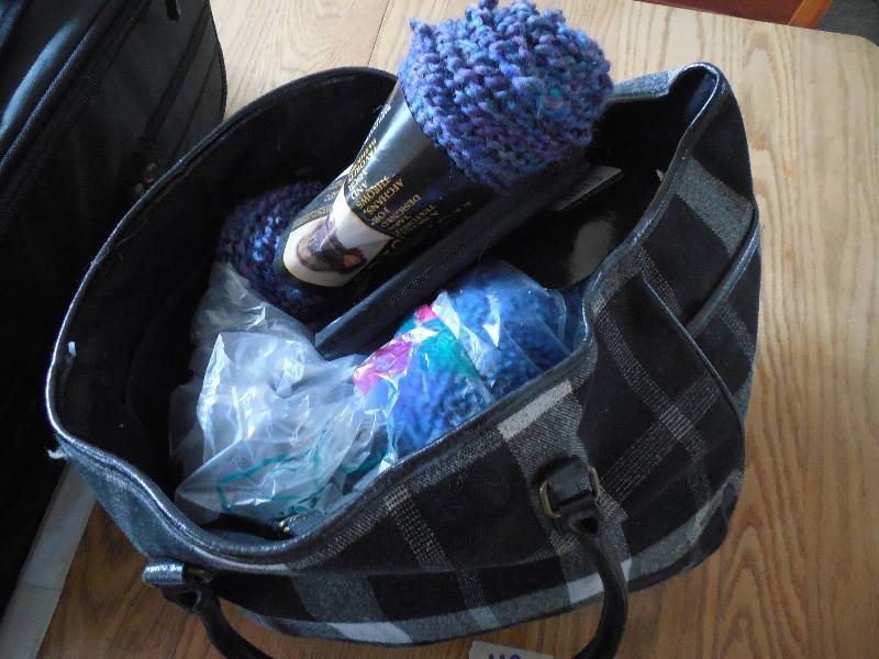 lot 133 image: CROCHETING  STARTER KIT
