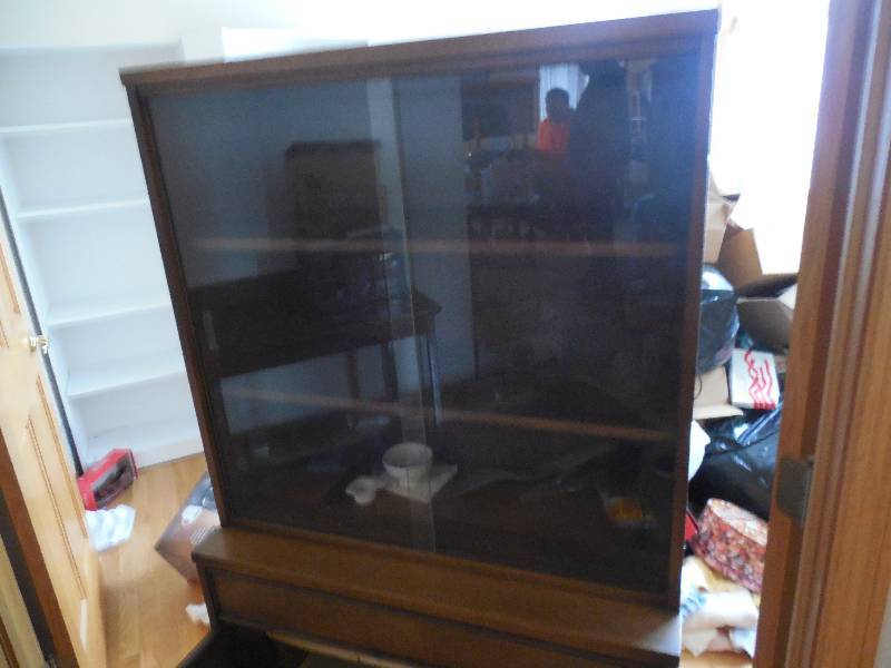 lot 158 image: SLIDING GLASS SHELF