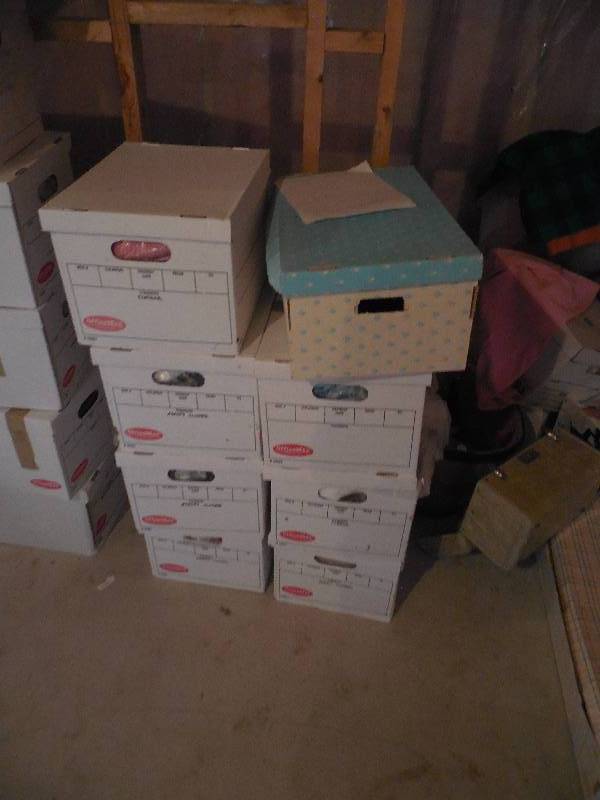 lot 185 image: (8) BOXES OF FABRIC
