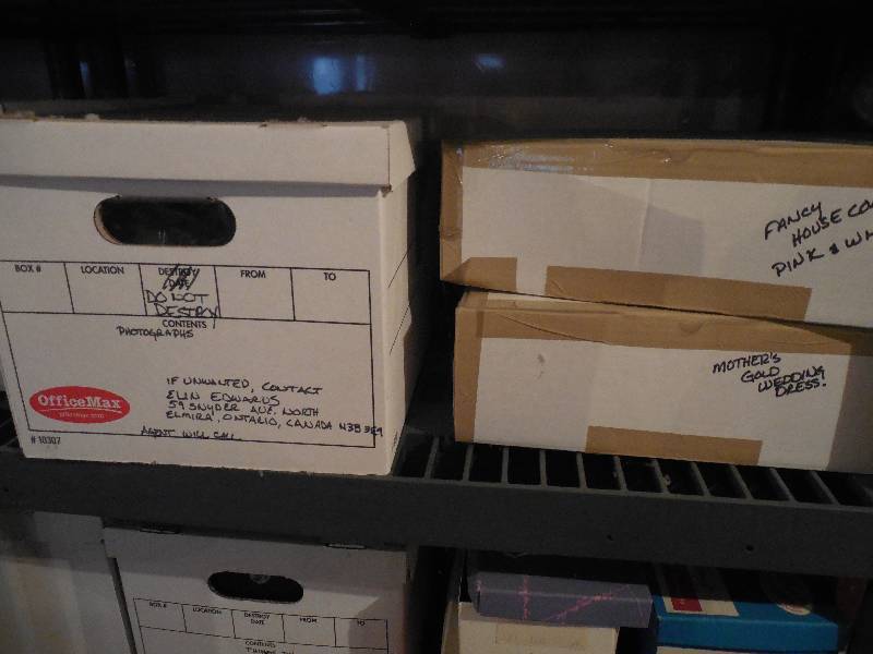 lot 197 image: MASSIVE LOT OF FABRIC AND YARN WITH SHELF