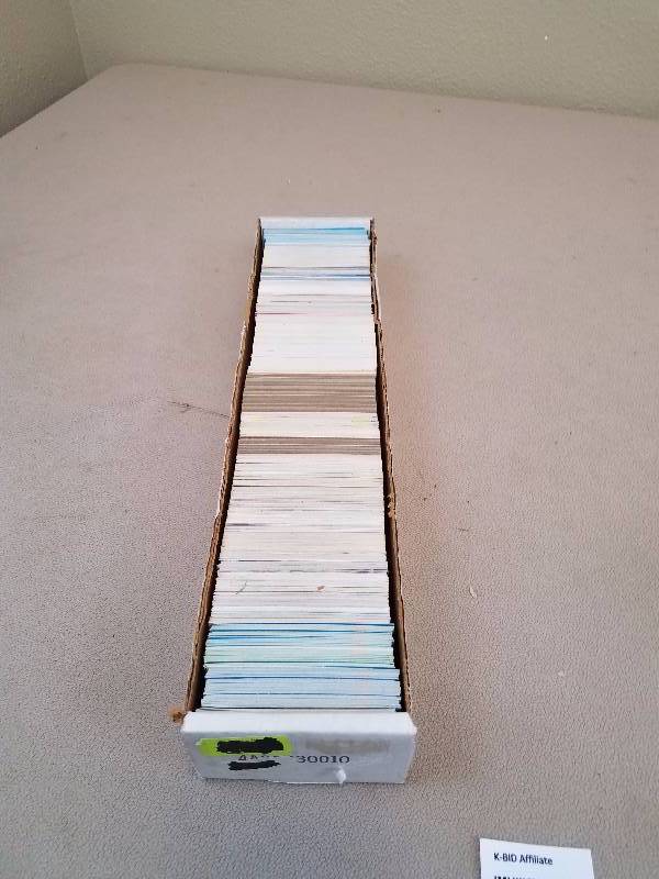 lot 23 image: Box of Baseball Cards