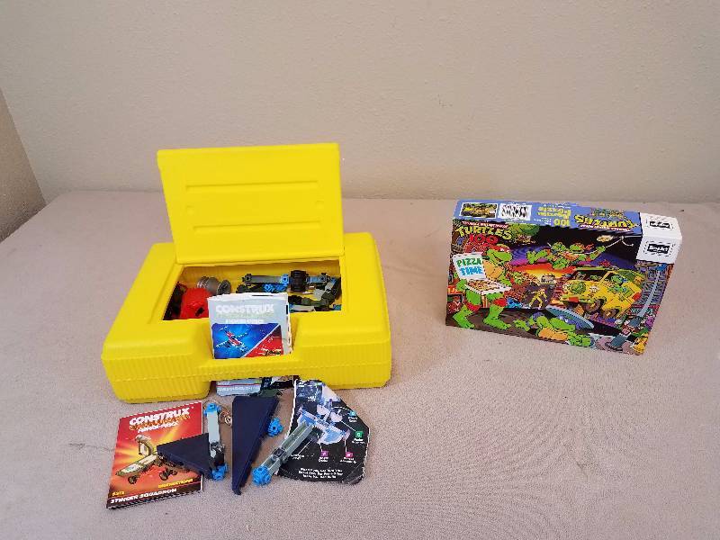 lot 37 image: TMNT Puzzle and Vintage Fisher Price Construx Building Toy