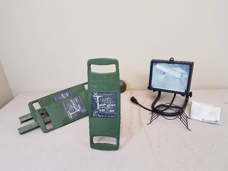 lot 52 image: Stake in SEATS and New Flood Lamp