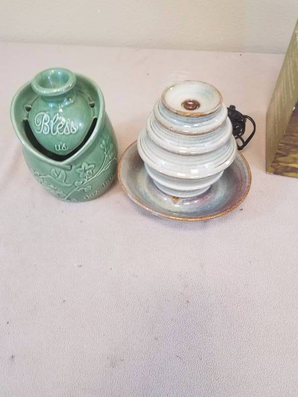 lot 65 image: Water Fountain Dcor