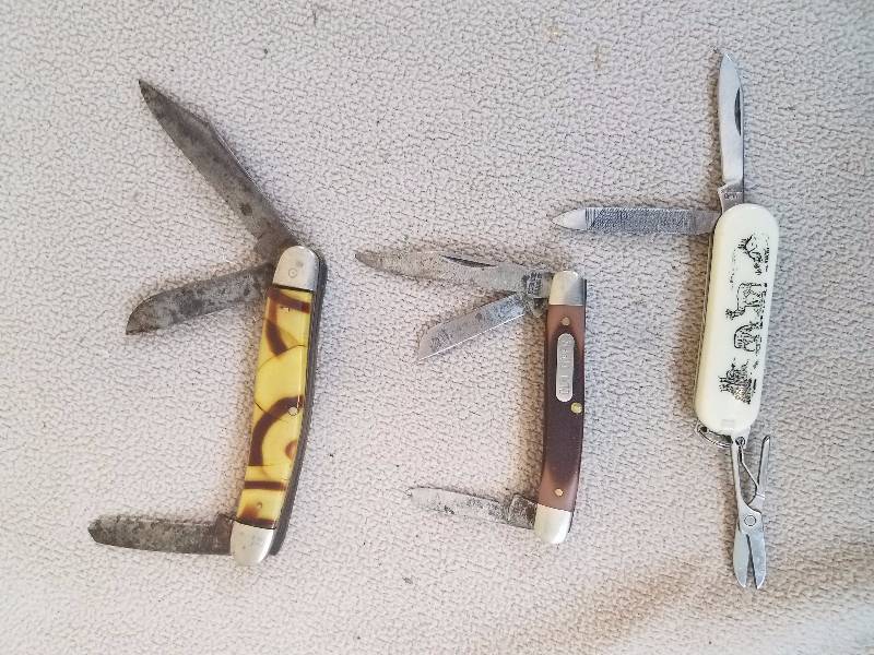 lot 78 image: Lot of Knives