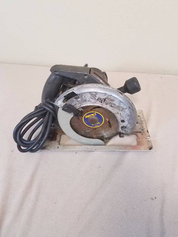 lot 84 image: Circular Saw