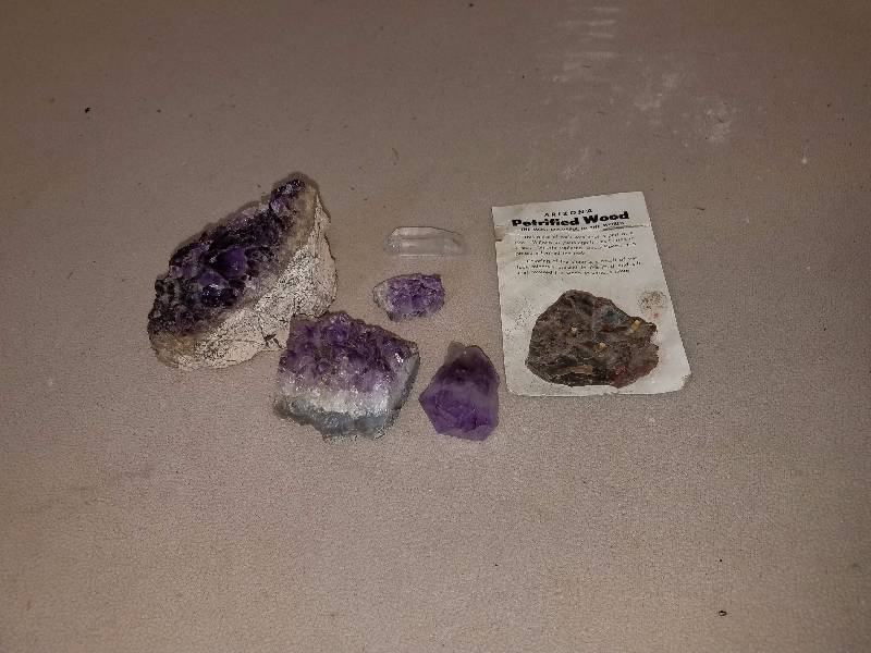 lot 4 image: Amethysts lot
