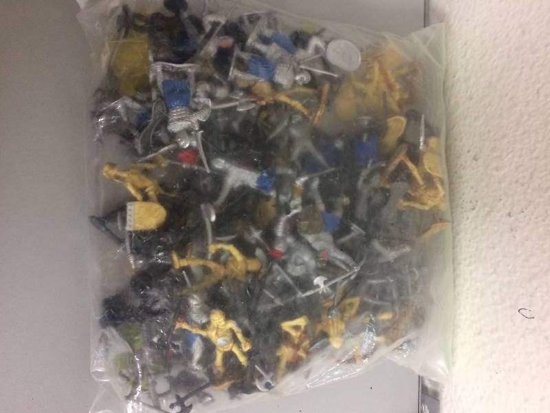 Assorted Army Men