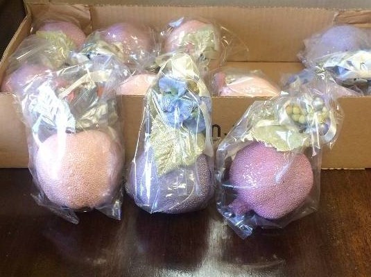 Wholesale Flowers and Decor
